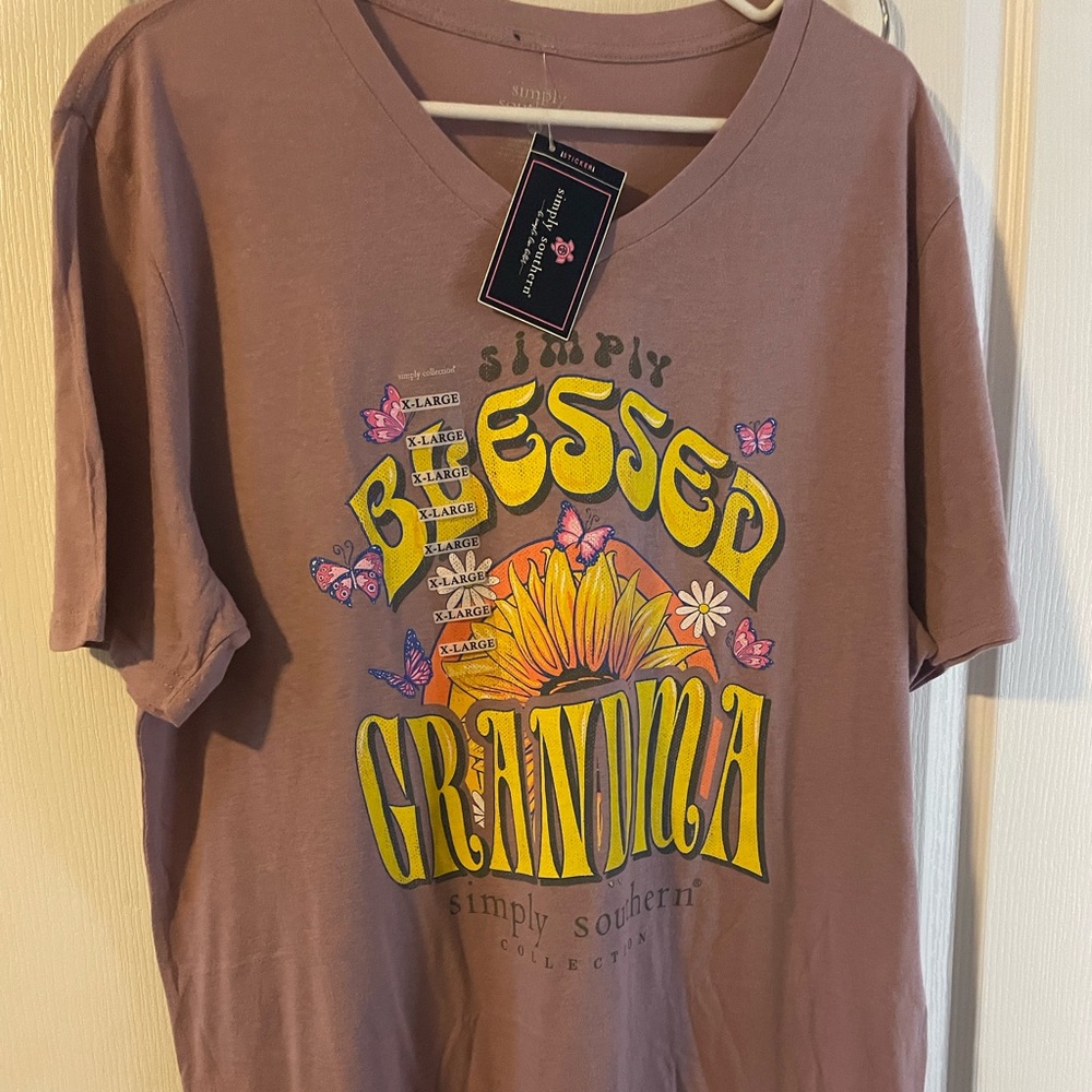 Women’s inspirational tee shirt.